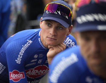 Van der Poel dostal pokutu za plivnutí na neukázněné cyklokrosové diváky