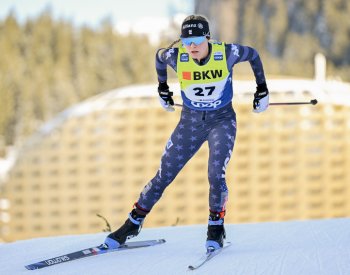 Stíhacím závodům vládli Amundsen a Digginsová a vedou Tour de Ski