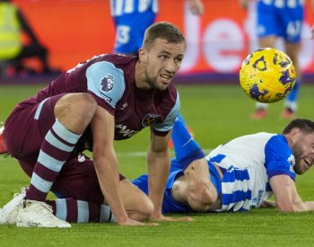 West Ham se Součkem remizoval s Brightonem 0:0, Coufal domácím chyběl
