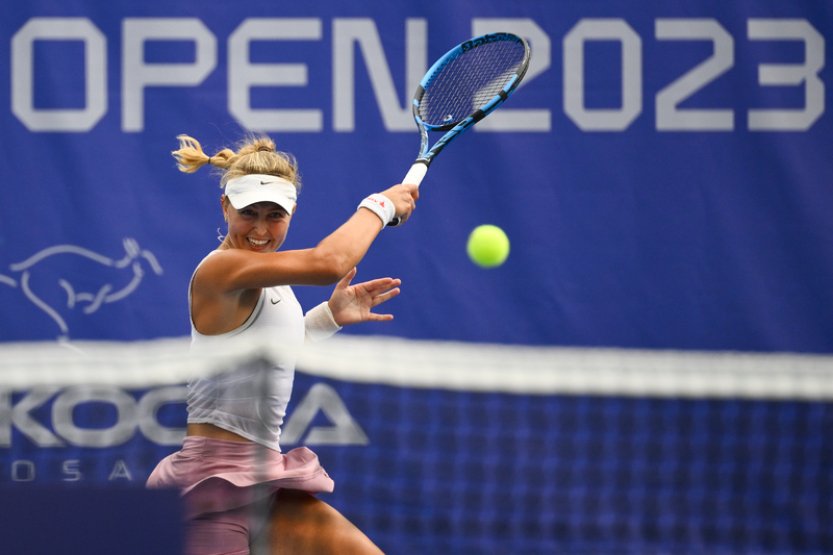 Knutsonová si po letech studií užívá tenisovou kariéru a sni i o grandslamech