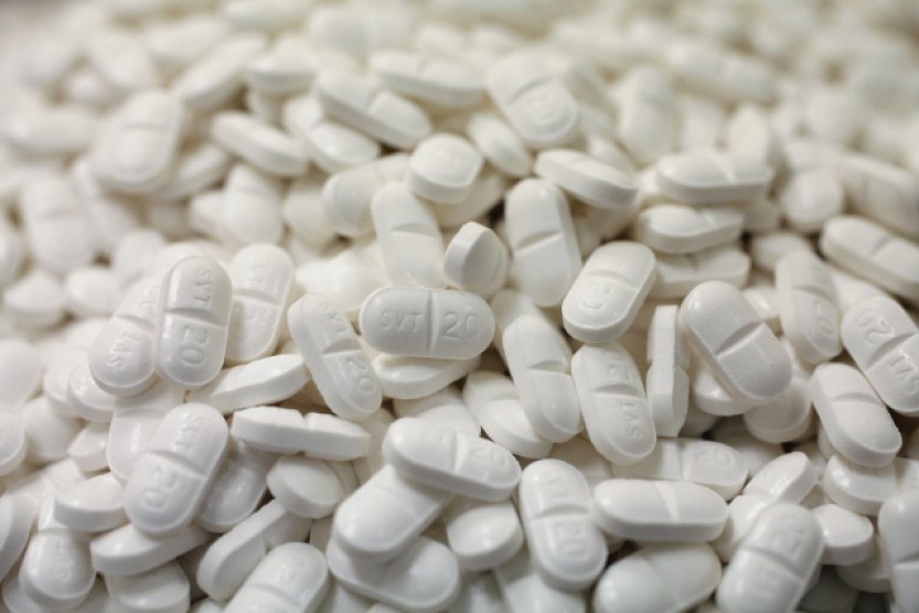 Vědci objevili nový typ antibiotik, která ničí i odolné bakterie