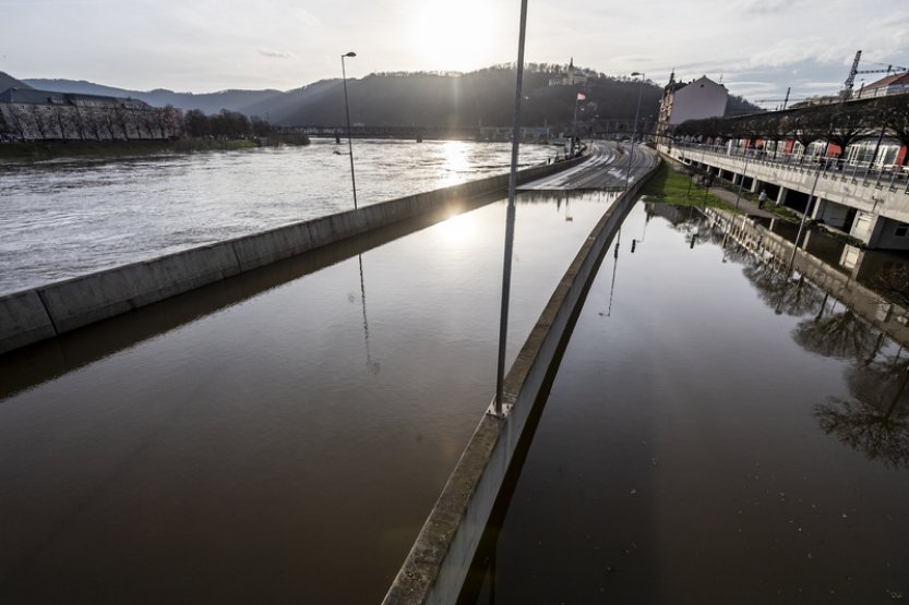 Potápěč zprovoznil klapku u protipovodňové vany v Ústí nad Labem