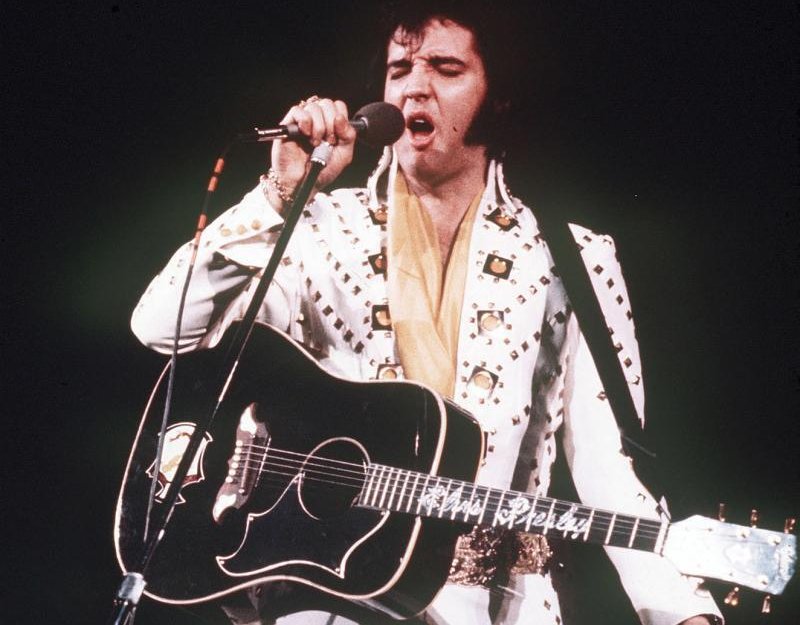 Elvis se v roce 2024 vrátí na londýnské pódium díky umělé inteligenci
