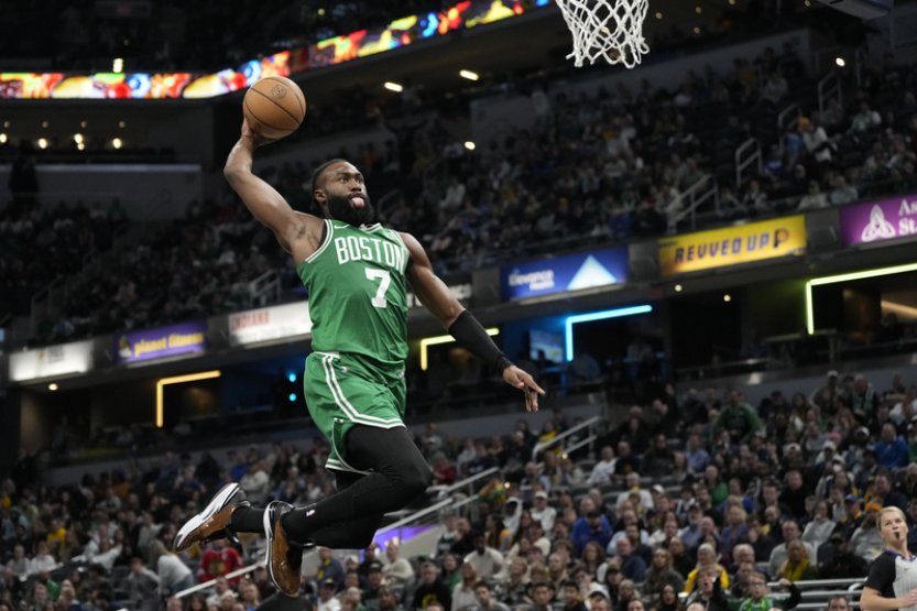 Boston porazil Indianu a navýšil vedení v NBA, Bucks a Sixers prohráli