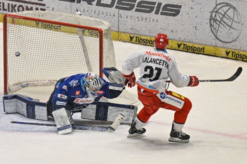 Hokejisté Hradce Králové vyhráli v Kladně v prodloužení, rozhodl Lalancette