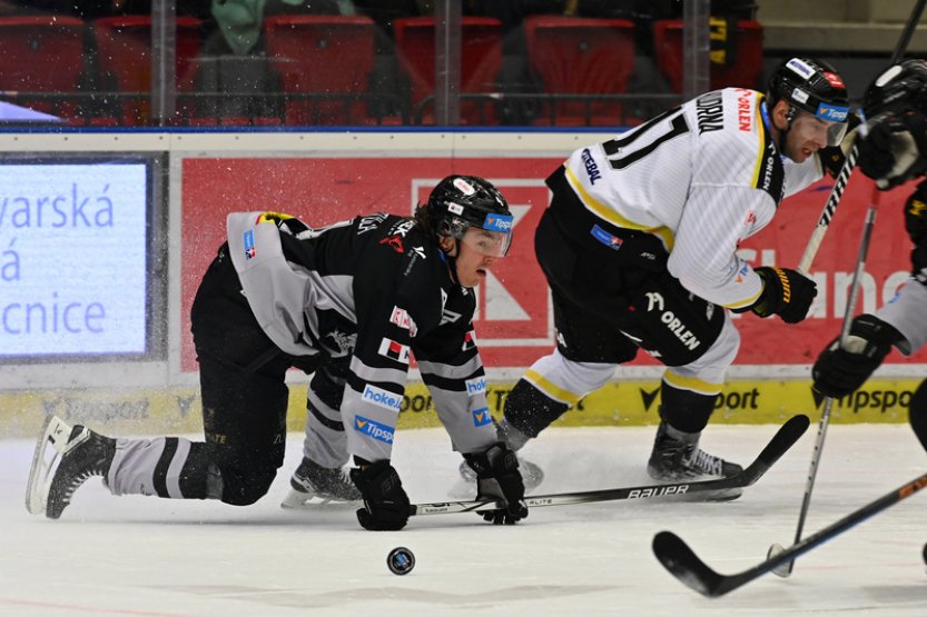 Karlovy Vary zdolaly Litvínov 2:1 v prodloužení, rozhodl Koffer