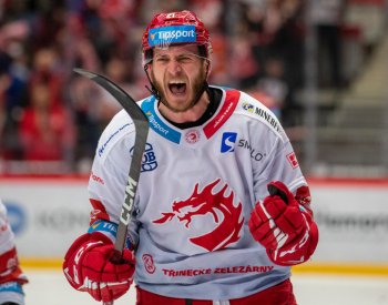 Třinec otočil duel s Mladou Boleslaví, v prodloužení rozhodl Marinčin