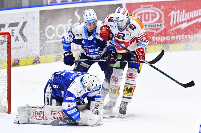 Brankář Kavan má první výhru, pomohl Kometě k úspěchu v Pardubicích