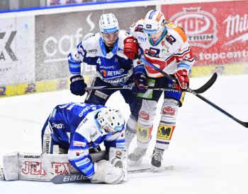 Brankář Kavan má první výhru, pomohl Kometě k úspěchu v Pardubicích