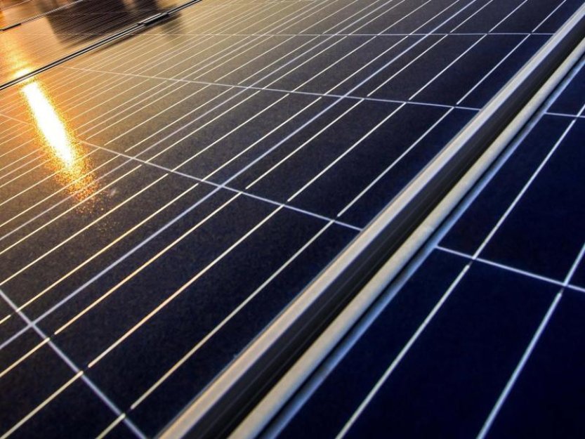 Stát dal loni 24 miliard Kč na 71.000 solárních elektráren, více než předloni