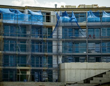 Hypoindex: Průměrná sazba hypoték počátkem ledna klesla na 5,96 procenta