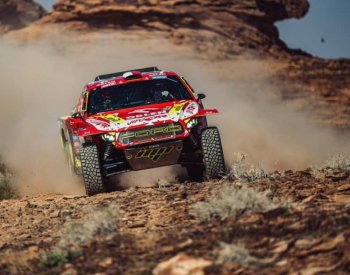 Prokop si na Dakaru mírně polepšil, Michek vypadl z desítky