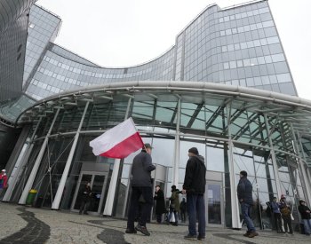 Převzetí veřejnoprávní polské televize se dále komplikuje, píší média