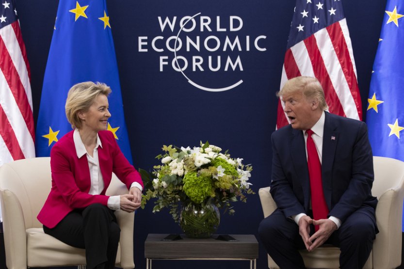 Trump podle eurokomisaře v roce 2020 varoval, že USA by nebránily Evropu