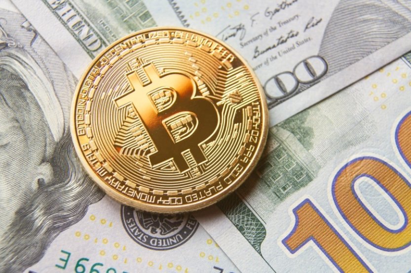 Americká Komise pro cenné papíry a burzy schválila 11 bitcoinových ETF