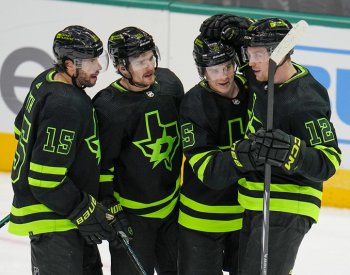 Faksa asistoval u vysoké výhry Dallasu, MacKinnon bodoval i ve 23. domácím duelu