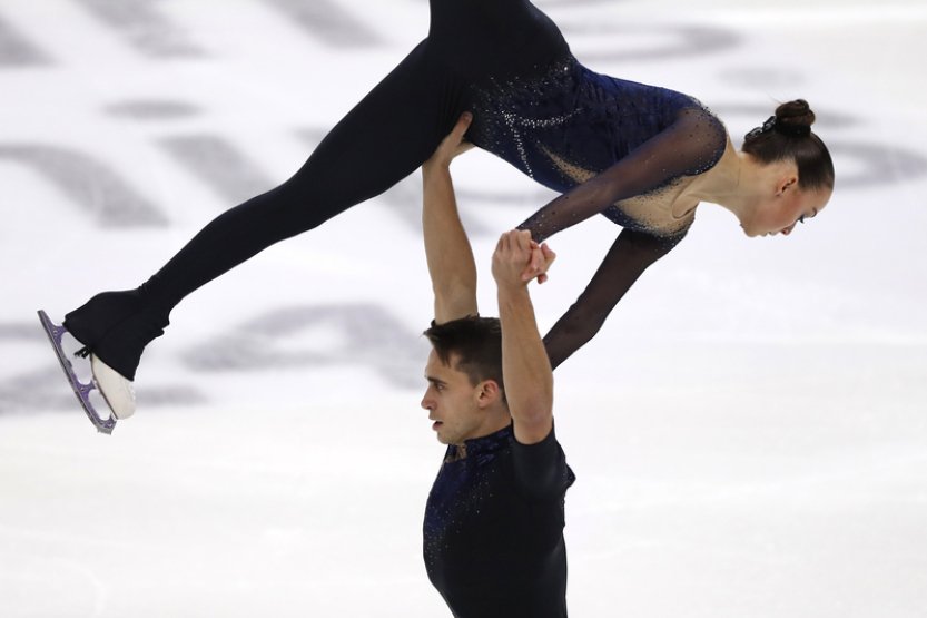 Krasobruslařku Vránkovou čeká debut na ME, Kuciánovou s Bidařem volná jízda