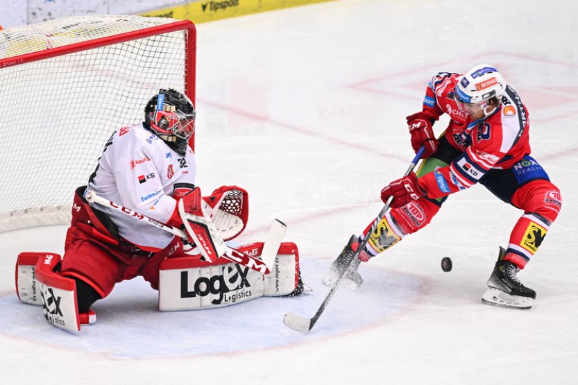 Pardubice čeká derby v Hradci Králové, vedoucí Sparta nastoupí v Liberci