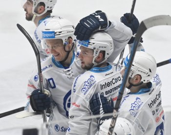 Hokejisté Plzně přetlačili Vítkovice 2:1, gól a asistenci si připsal Matýs