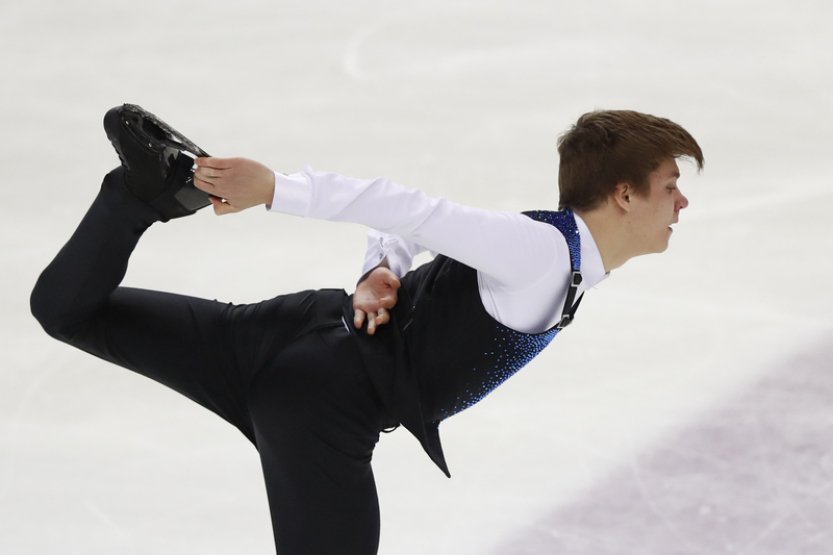 Krasobruslař Reshtenko vylétl na 9. místo na ME, titul obhájil Siao Him Fa