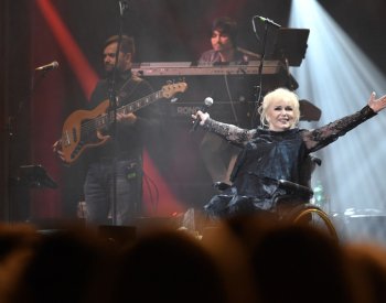 Zpěvačka Gombitová je podle textaře Peteraje talent, který zvládá i vážné texty