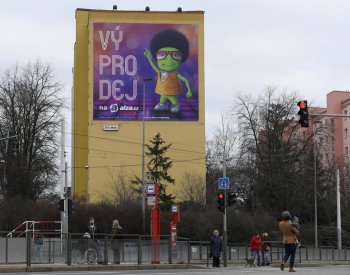 Alza měla v roce 2022 zisk 654 milionů Kč, o rok dřív to bylo 2,5 miliardy korun