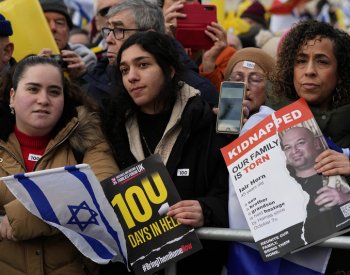 V Evropě manifestovali za propuštění rukojmích, podle Hamásu mnozí asi už nežijí