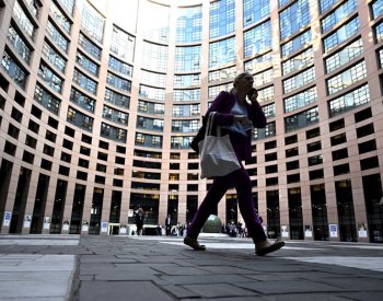 Europoslanci pravděpodobně vyzvou členské země k větší podpoře Ukrajiny