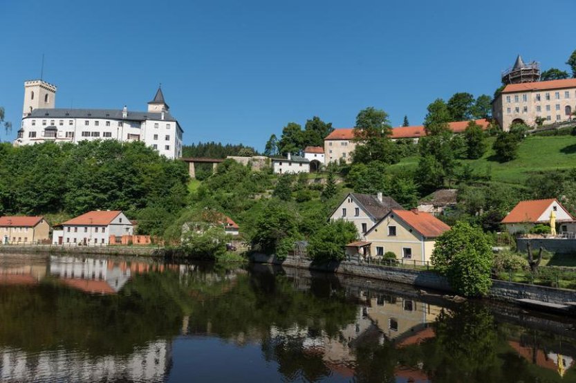 Investor plánuje u hradu Rožmberk nejvyšší větrníky v ČR, památkáři to odmítají