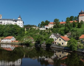 Investor plánuje u hradu Rožmberk nejvyšší větrníky v ČR, památkáři to odmítají