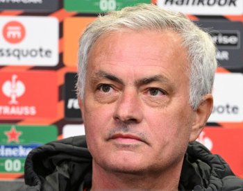 U fotbalistů AS Řím skončil trenér Mourinho, nahradil ho De Rossi