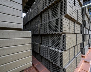 Ceny v průmyslu a stavebnictví loni rostly, v zemědělství naopak klesly