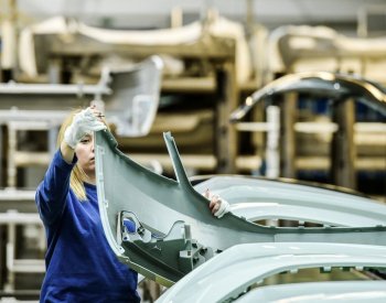 Výroba aut v Česku loni stoupla o 14,8 % na zhruba 1,4 milionu vozů