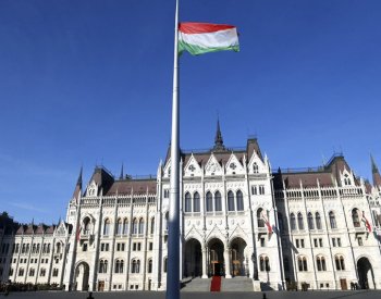 USA uložily nová cestovní omezení na držitele maďarských pasů, píší agentury