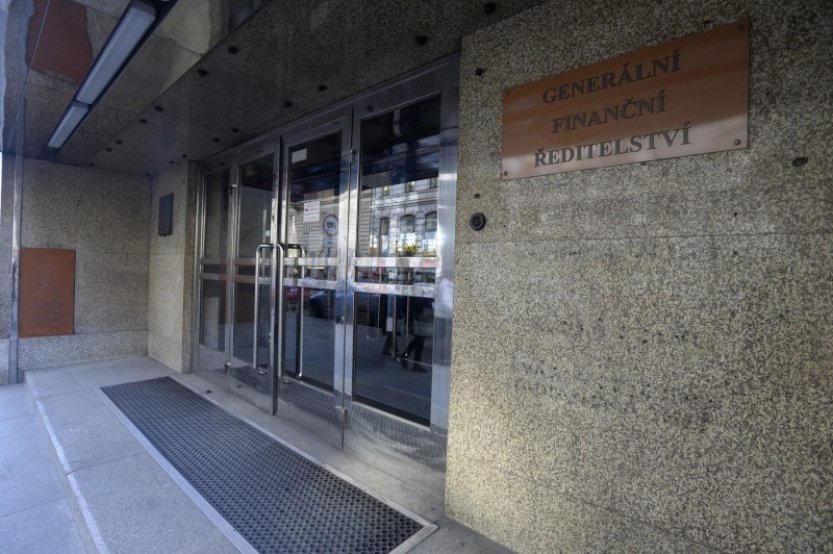 K paušální dani se nově přihlásilo 31.900 živnostníků, uvedla Finanční správa