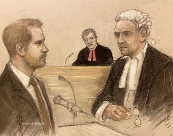 Britský princ Harry stáhl svou žalobu na vydavatele novin Mail on Sunday