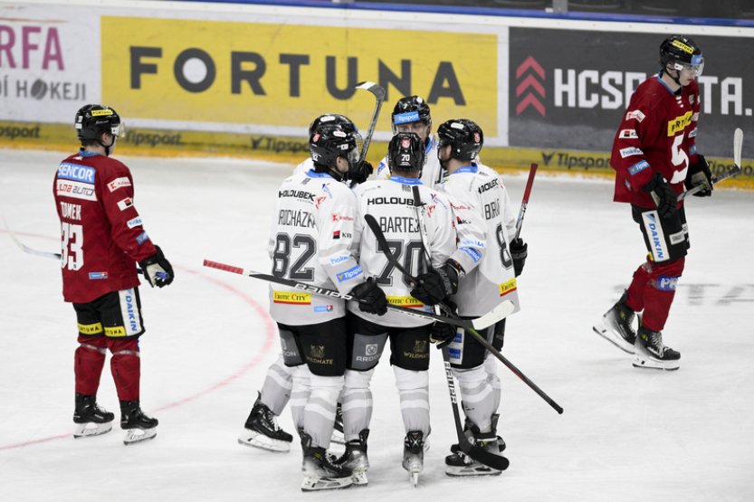 Karlovy Vary znovu obraly v Praze Spartu o všechny body