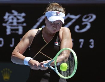 Krejčíková se v úterý utká se Sabalenkovou o semifinále Australian Open