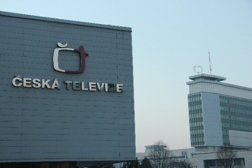 Poplatky veřejnoprávním médiím v ČR jsou čtvrté nejnižší v EU