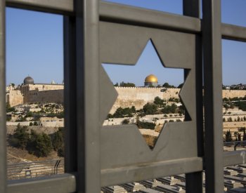 Dříve rušné jeruzalémské Staré město kvůli bojům zeje prázdnotou