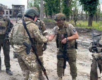 K polským hranicím se přibližuje asi stovka wagnerovců, uvedl Morawiecki