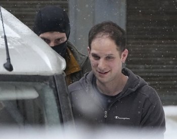 Ruský soud do 30. března prodloužil vazbu novináři Evanu Gershkovichovi