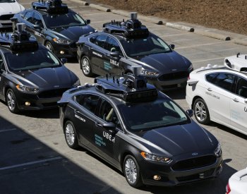 Záložní řidička samořídícího vozu dostala za zabití chodkyně podmínku