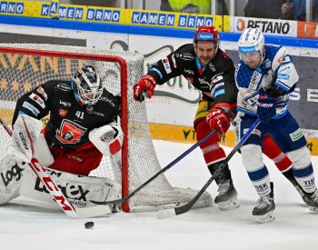Hokejisté Brna po mohutném finiši porazili Hradec Králové 3:2 v prodloužení