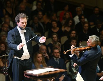 Zájem o českou hudbu v Japonsku trvá, uvedl po návratu z turné dirigent Brauner