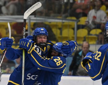 Hokejová osmnáctka podlehla Švédsku 2:4, ale uhájila postup do semifinále