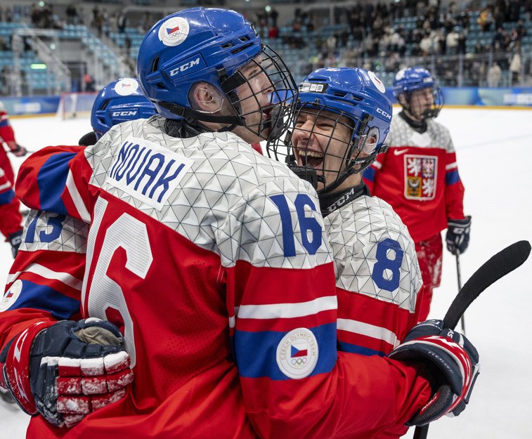 Hokejisté si zahrají na olympijských hrách mládeže o zlato