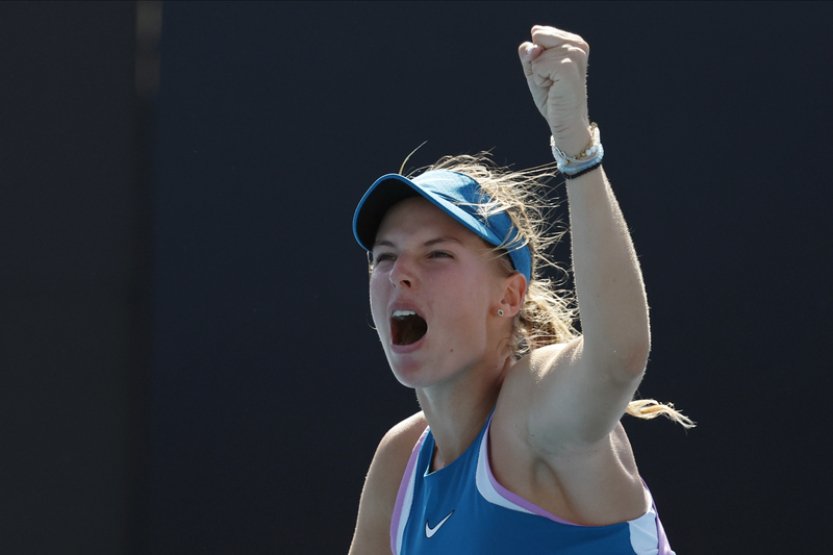 Linda Fruhvirtová začala turnaj WTA v Thajsku výhrou nad náhradnicí Tichonovovou