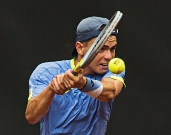 Siniaková postoupila v Linci do 2. kola, Svrčina vypadl v Montpellier