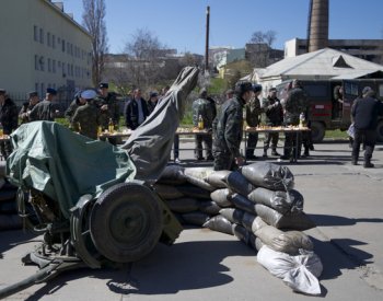 Ukrajina hlásí zasažení vojenského letiště Belbek na Ruskem ovládaném Krymu
